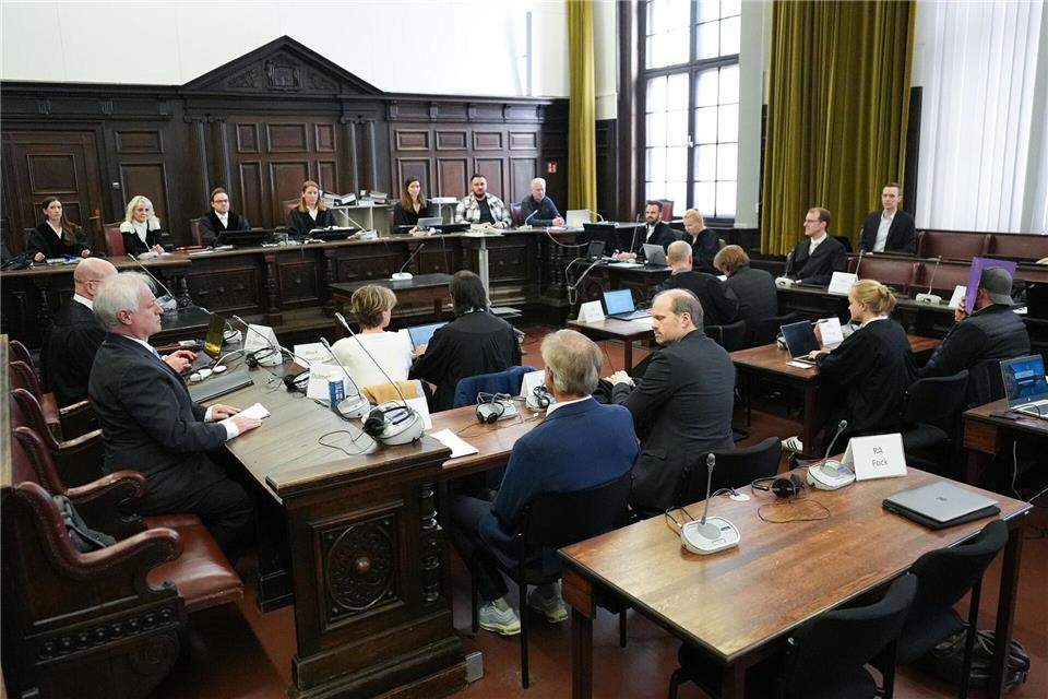 Die Hauptermittlungsführerin der Polizei beantwortete im Gericht Fragen.Marcus Brandt/Pool dpa/dpa