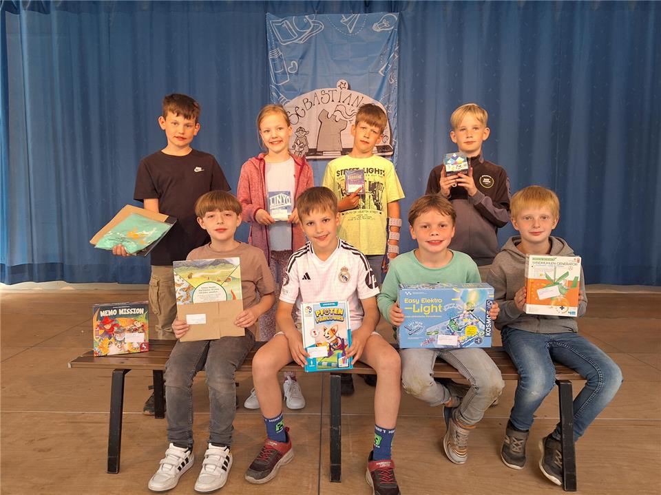 Die Hauptpreis-Gewinner der Sebastianschule. Nicht auf dem Foto ist Torben Volmer.