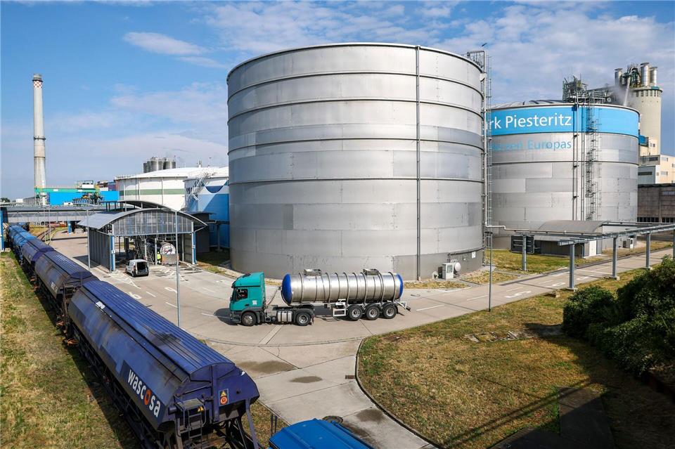Die Herstellung von Ammoniak in Piesteritz gilt wegen des hohen Erdgasbedarfs als besonders energieintensiv.Jan Woitas/dpa