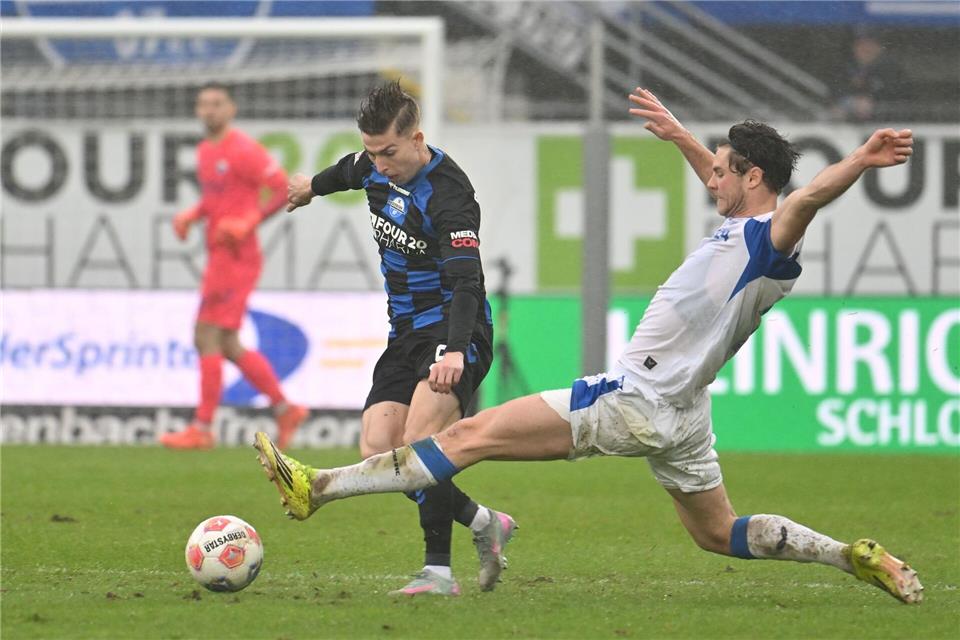 Die Hertha-Profis waren in Paderborn meist einen Schritt zu spät.Swen Pförtner/dpa