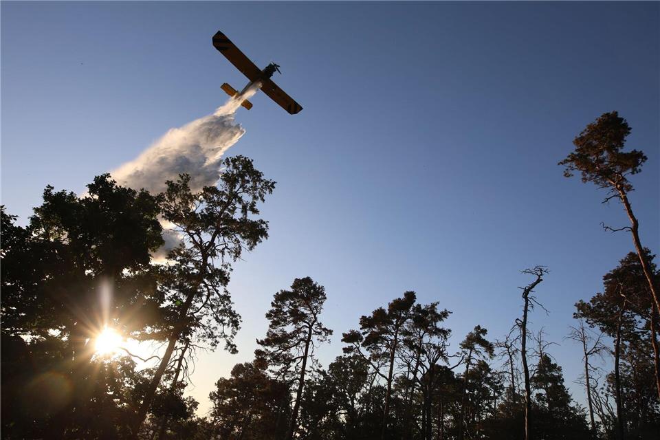 Die „Hexe 1“ wurde in diesem Sommer unter anderem bei einem Waldbrand bei Thale eingesetzt. (Archivbild)Matthias Bein/dpa