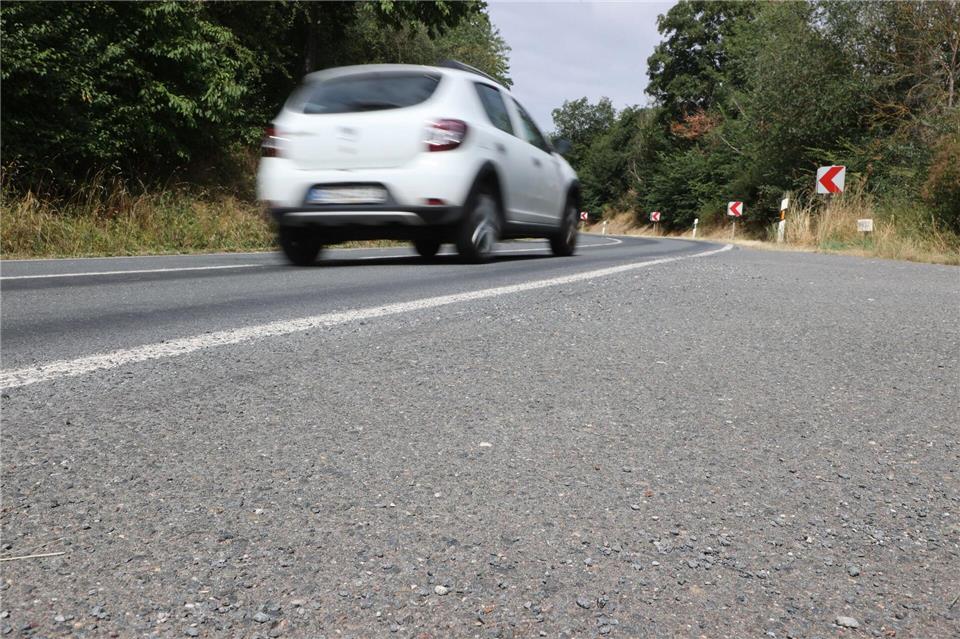 Die Hitze ist auch für die rheinland-pfälzischen Straßen eine echte Belastung. (Symbolbild)Bodo Schackow/dpa