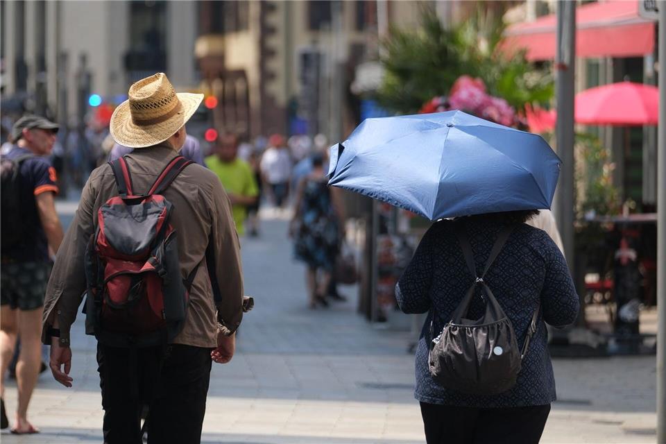 Die Hitzewelle bringt Sachsen am Wochenende Temperaturen von bis zu 41 Grad.Sebastian Willnow/dpa