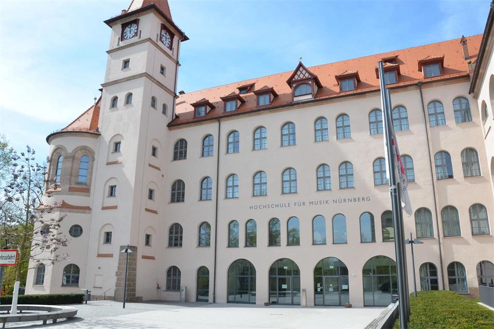 Die Hochschule für Musik in Nürnberg kämpft um die Wiederherstellung von Normalität. (Archivbild)Sören Balendat/HFMN/dpa