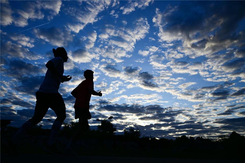 Die Höchsttemperatur wurde dieses Jahr in Berlin am 2. Juli erreicht - mit 38 Grad in Marzahn. (Archivbild)Sebastian Gollnow/dpa