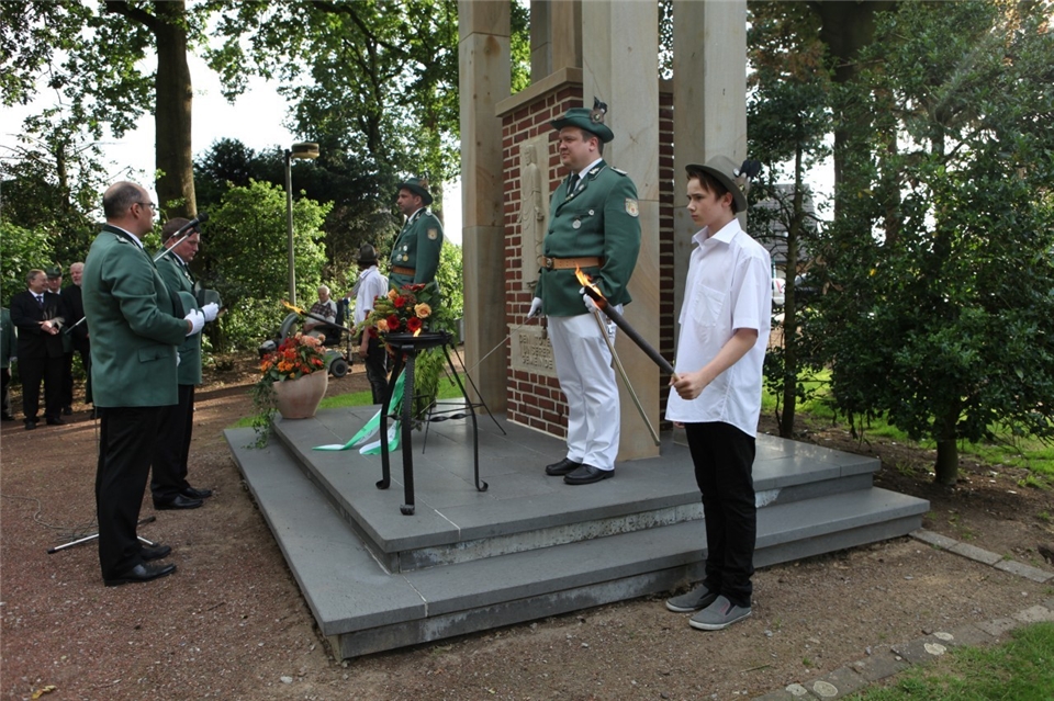 Die Hubertus-Schützen gedachten der Verstorbenen.