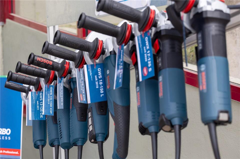 Die IG Metall hat das endgültige Aus für das Unternehmen Bosch Power Tools scharf kritisiert (Archvibild). Daniel Schäfer/dpa
