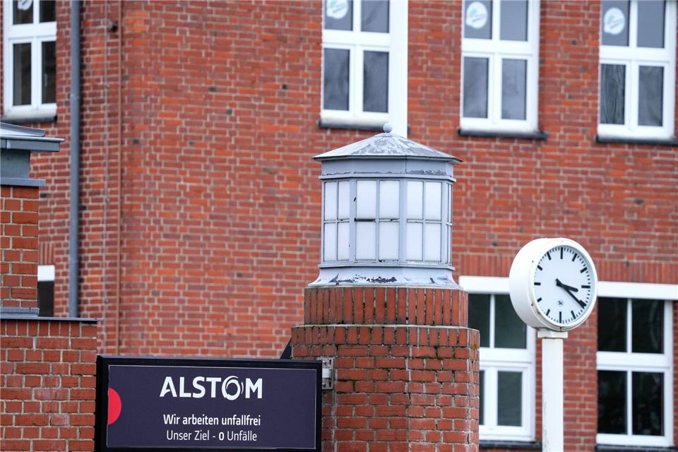 Die IG Metall will sich für das Alstom-Werk in Hennigsdorf einsetzen (Archivbild). Soeren Stache/dpa
