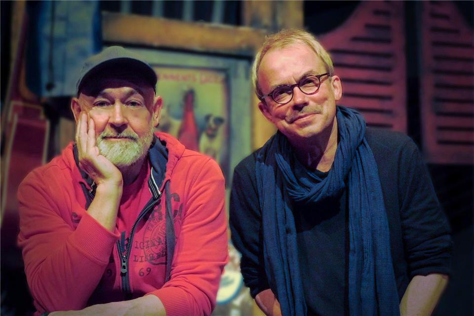 Die Idee zu einem Silvester-Song hatte das Comedy-Duo nach eigenen Angaben schon länger.Gaby Bresslein/Badesalz/dpa