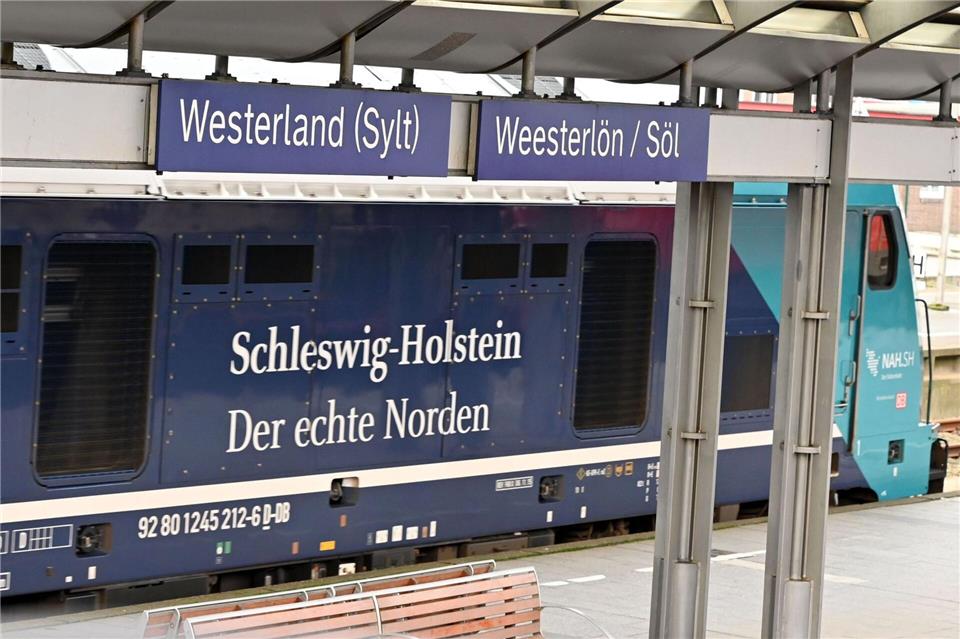 Die Infrastruktur der Marschbahn ist laut Tourismusverband unzureichend. (Symbolbild)Carsten Rehder/dpa