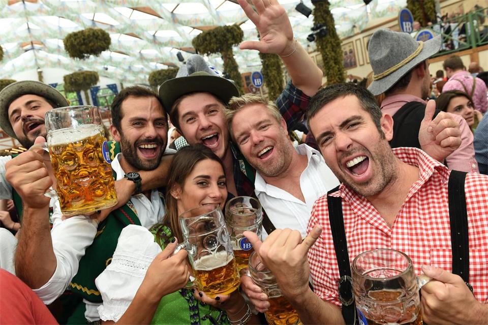 Die Italiener kommen. (Archivbild)picture alliance / dpa