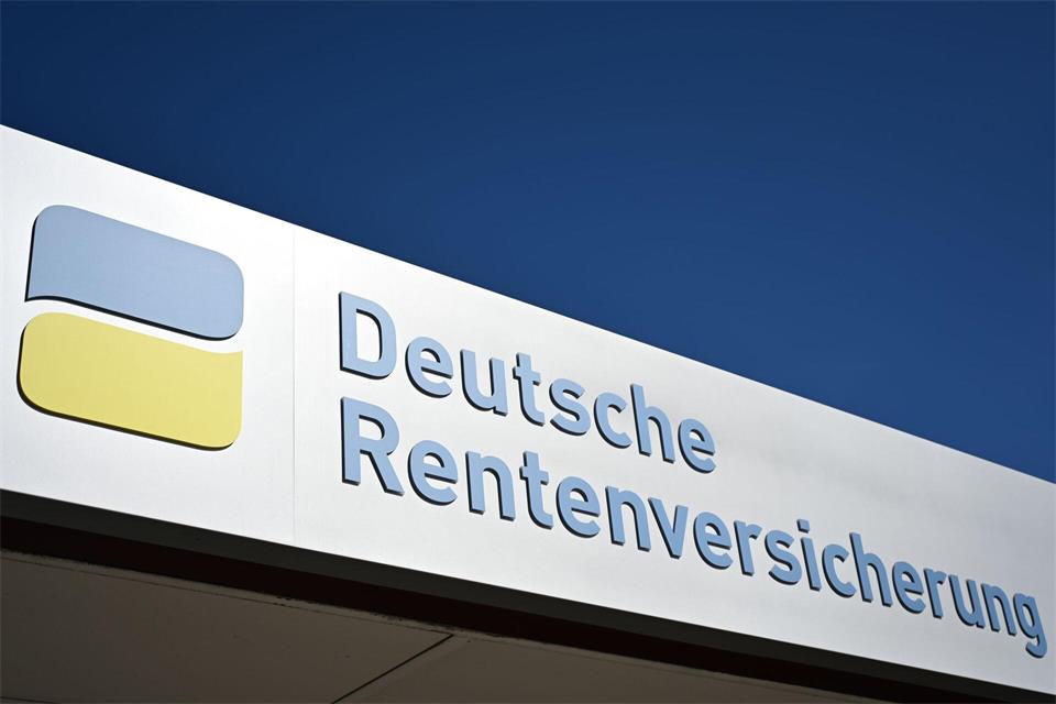 Die Junge Union in Sachsen befürwortet die Rentenpläne des Bundes und weicht damit von der Linie von Ministerpräsident Michael Kretschmer ab. (Symbolbild)Markus Lenhardt/dpa