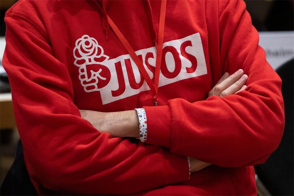 Die Jungsozialisten (Jusos) in Brandenburg zeigen sich kritisch gegenüber der SPD im Bund. (Archivbild)Marijan Murat/dpa
