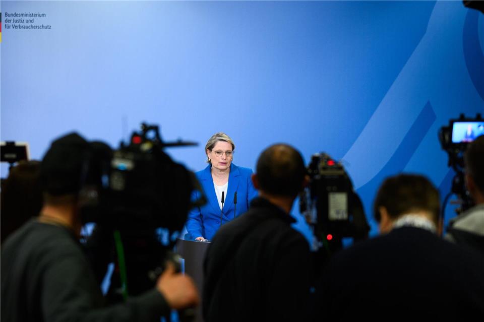 Die Justizministerin stellte ihren Entwurf am Freitag vor. Bernd von Jutrczenka/dpa