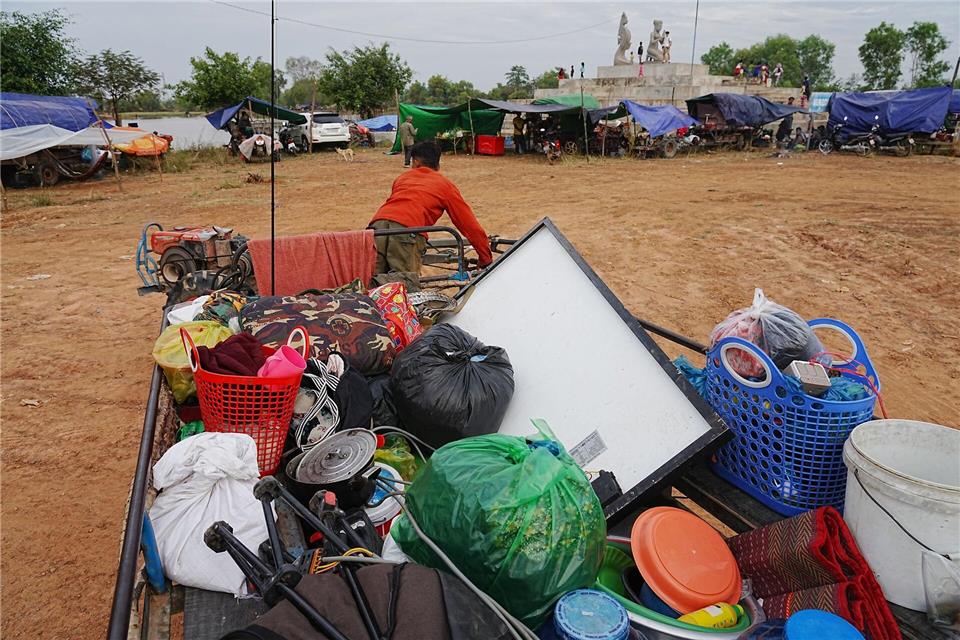 Die Kämpfe entlang der 800 Kilometer langen Grenze zwischen Thailand und Kambodscha treiben zahlreiche Einwohner in die Flucht.Heng Sinith/AP/dpa