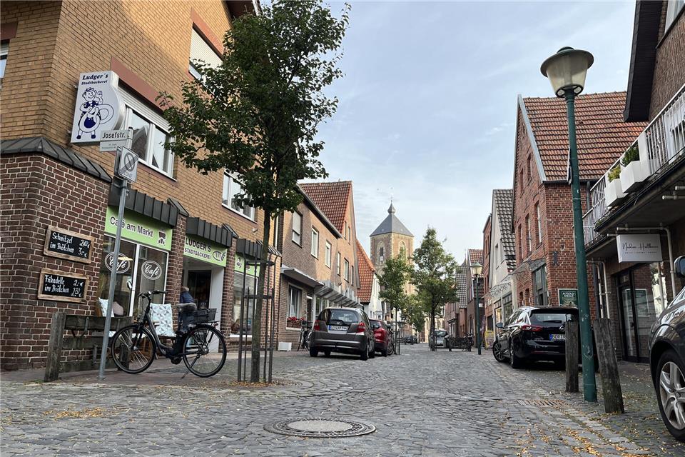 Kanäle in Ramsdorf werden weiter saniert Die Kanalsanierung geht in dieser Woche im zweiten Teil der Langen Straße und Ravendyk weiter.