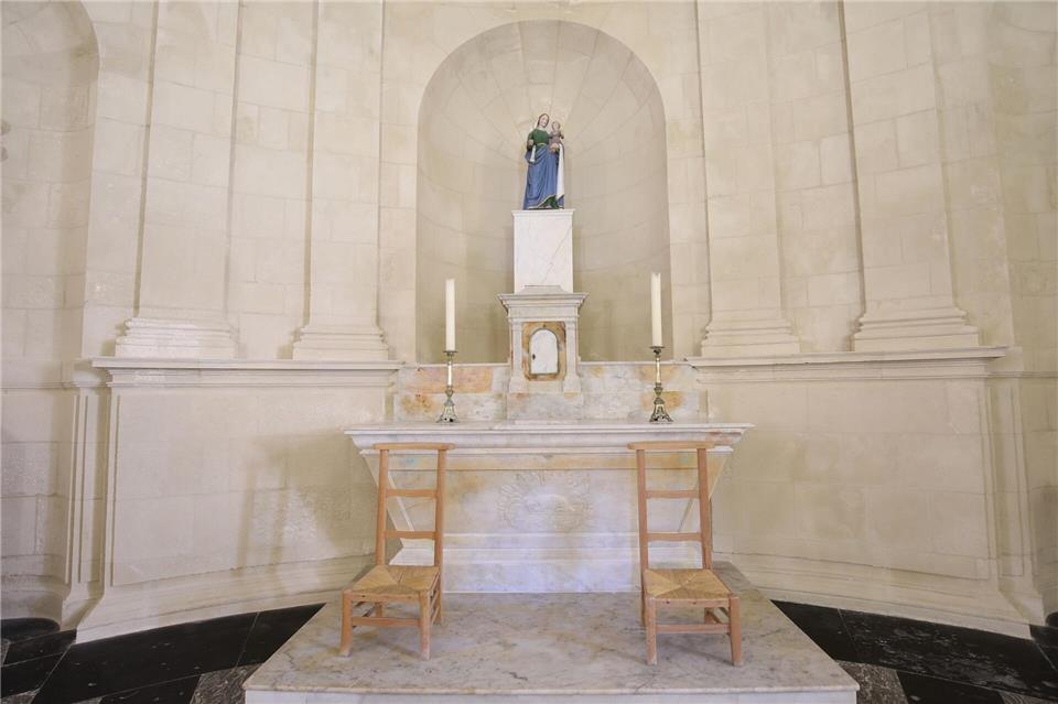 Die Kapelle im Phare de Cordouan liegt auf der zweiten von insgesamt sieben Etagen, genau unterhalb der königlichen Gemächer.Dominique Abit/Smiddest/dpa-tmn