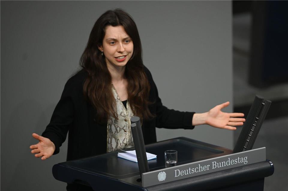 Die Karlsruher Bundestagsabgeordnete Zoe Mayer (Grüne) hat den Clip veröffentlicht. (Archivbild)Sabina Crisan/dpa