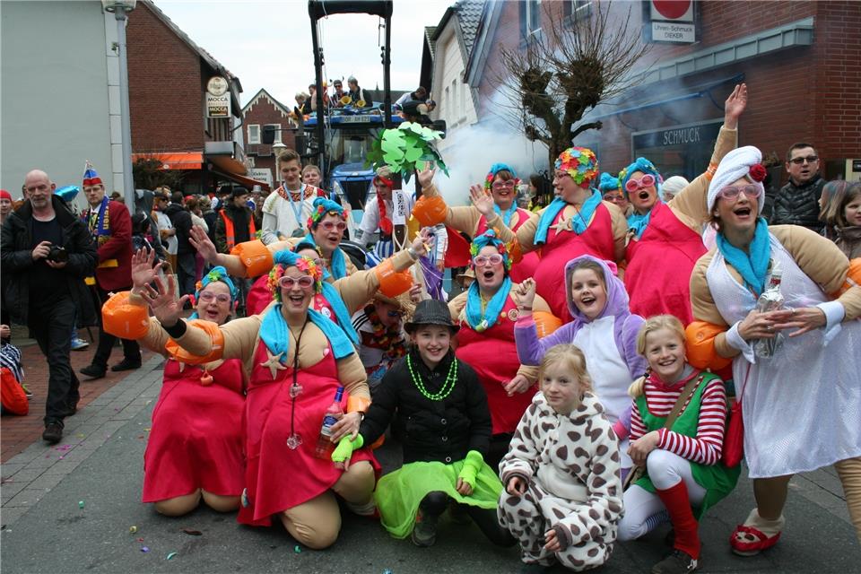 Die Karnevalisten kommen: Am Rosenmontag, 12. Februar, findet der Karnevalszug in Velen statt. Bunte Fuß- und Wagengruppen sind wieder garantiert.