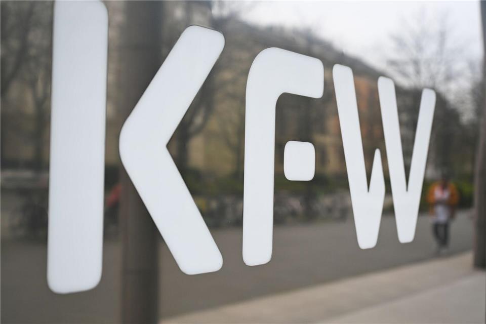 Die KfW organisiert im Auftrag des Staates die Auszahlung der Fördergelder. (Archivbild)Arne Dedert/dpa