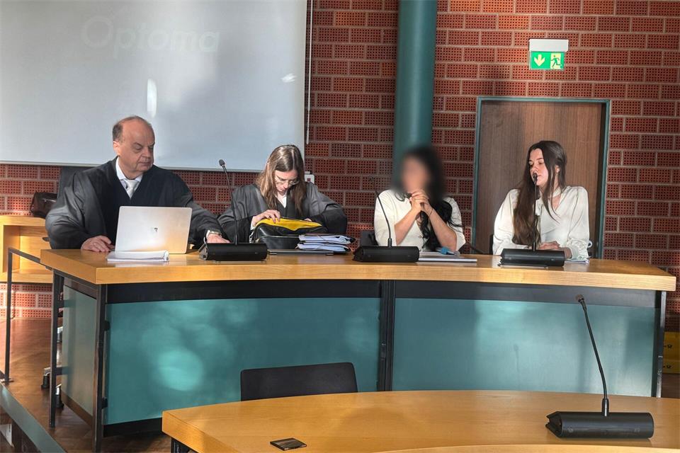 Die Kieferorthopädin muss sich wegen gefährlicher Körperverletzung verantworten. Aleksandra Bakmaz/dpa