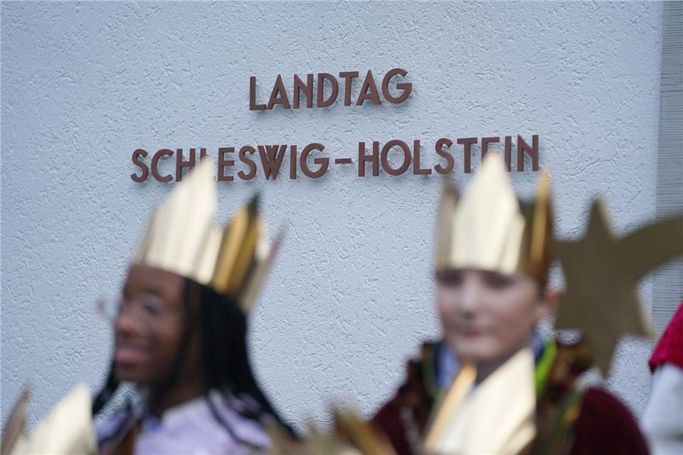 Die Kinder konnten im Plenarsaal des Landtages ihre Fragen stellen. (Archivbild)Marcus Brandt/dpa