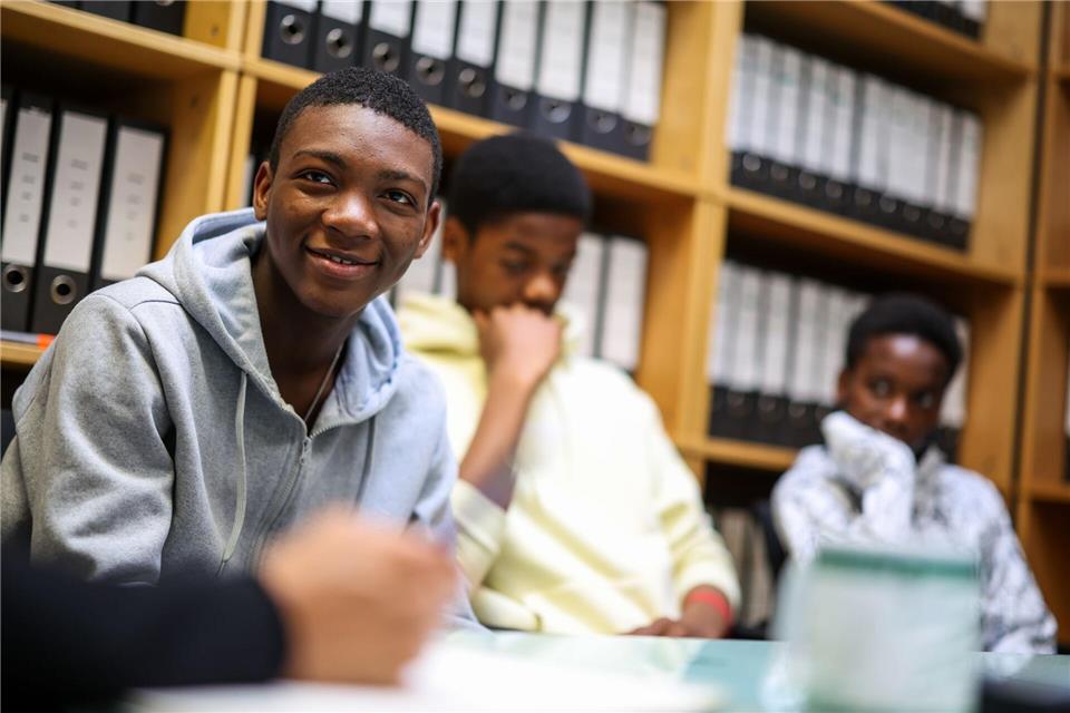 Die Kinder sind gut in der Schule. Christoph Reichwein/dpa