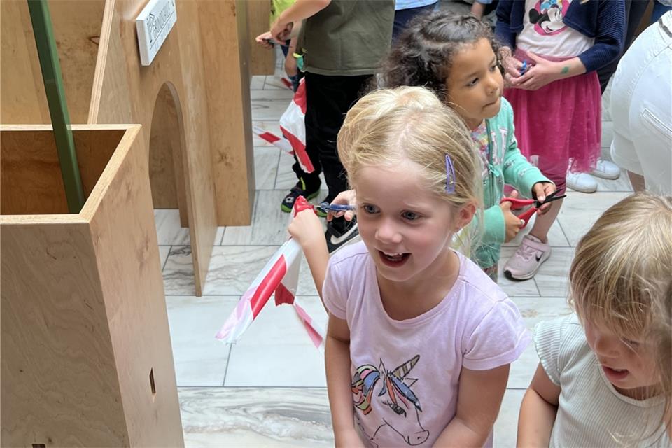 Die Kita-Kinder haben die Häuser selbst für das Spielen freigegegeben.