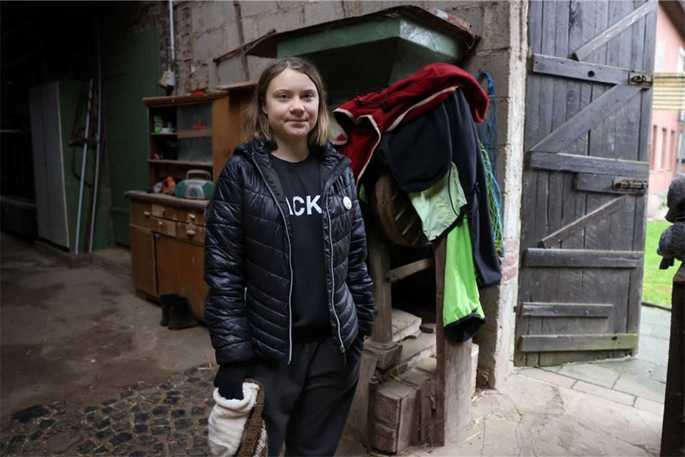 Die Klimaaktivistin Greta Thunberg kommt zu einem Interview mit der Deutschen Presse-Agentur dpa.