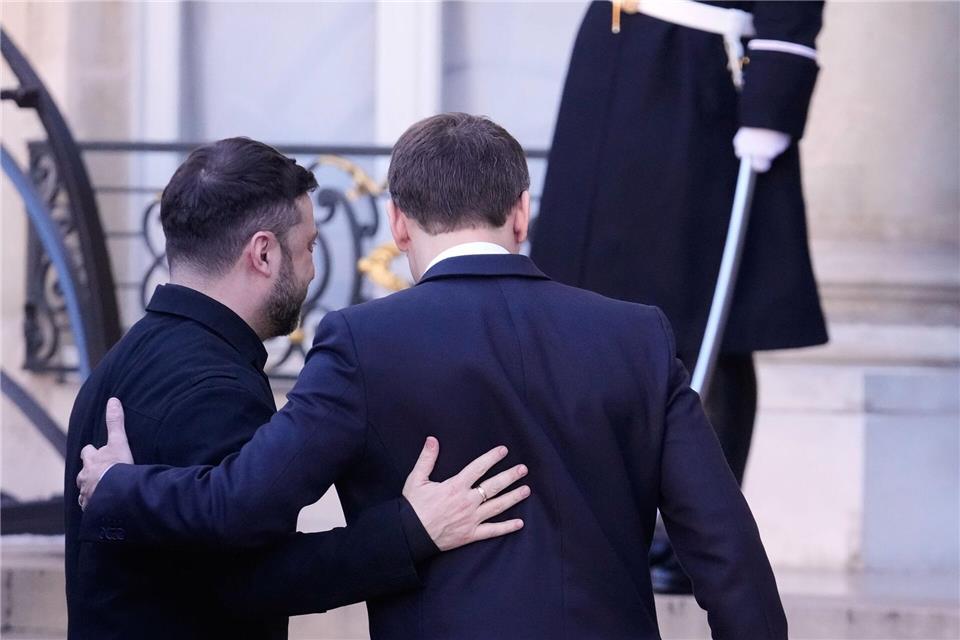 Die „Koalition der Willigen“ trifft den ukrainischen Präsidenten in Paris.Michel Euler/AP/dpa