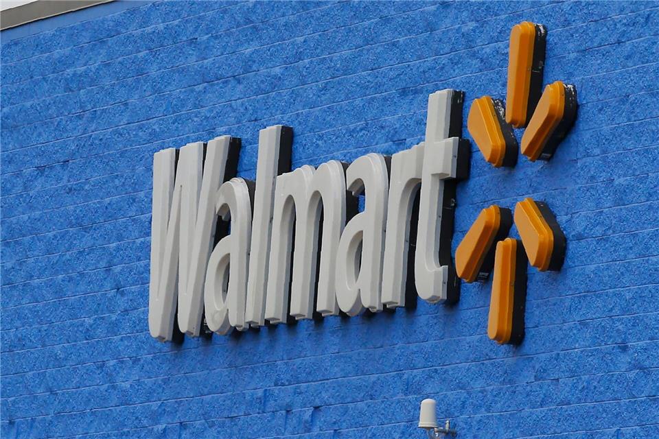 Die Kosten für Walmart steigen „jede Woche“, sagt der Firmenchef. (Archivbild)Sue Ogrocki/AP/dpa
