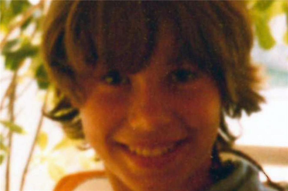 Die Kripo geht jetzt neuen Hinweisen zu dem Gewaltverbrechen an der 13-jährigen Sonja Hurler im Jahr 1981 nach. (Archiv-Fahndungsfoto der Polizei)-/Polizeipräsidium Schwaben Süd/West/dpa