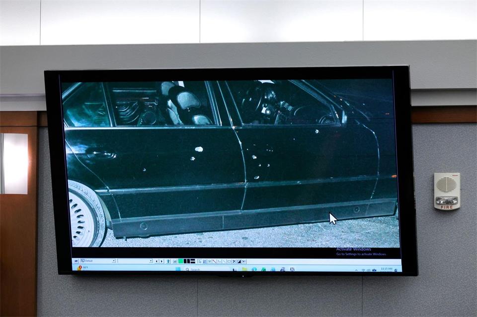 Die Kugeln durchsiebten das fahrende Auto des Rappers. (Archivbild)Steve Marcus/POOL Reuters via AP /dpa