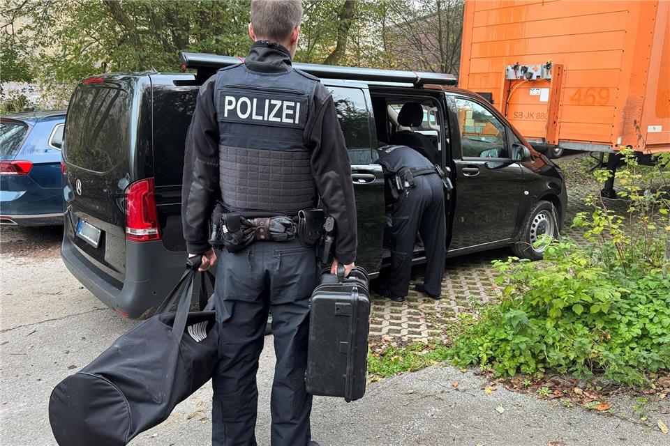 Die Landesbehörden in Nordrhein-Westfalen haben im bundesweiten Vergleich weniger Überwachungsbefugnisse als die Mehrheit der anderen Bundesländer. (Symbolbild)Wolfram Lumpe/dpa