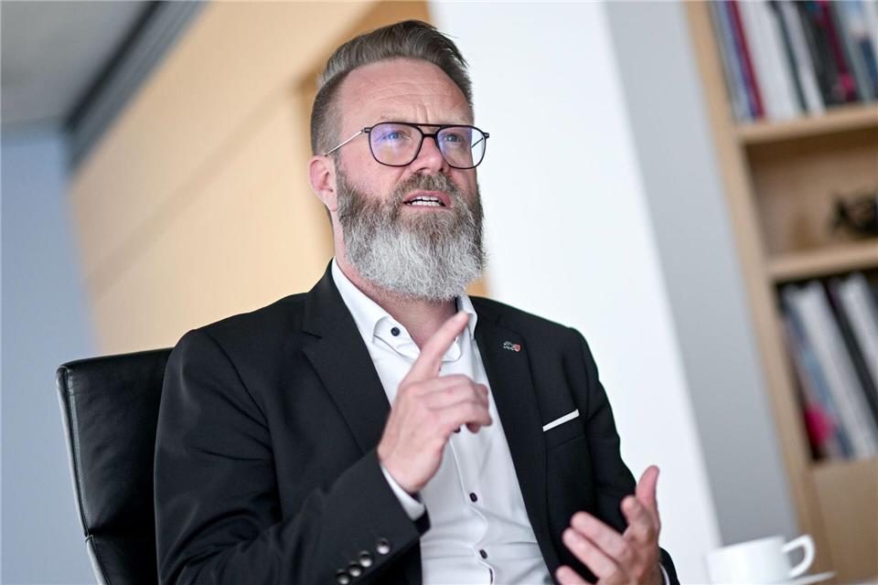 Die Landesregierung schärft ihre Digitalisierungs-Förderung nach. (Archivbild)Britta Pedersen/dpa