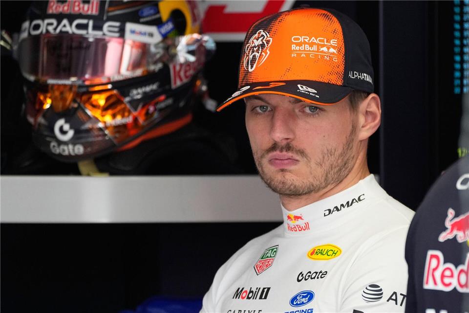 Die Laune von Max Verstappen ist mal wieder im Keller.Darko Bandic/AP/dpa