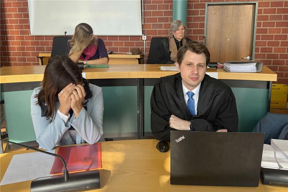 Die Lehrerinnen bekamen mildere Strafen. Aleksandra Bakmaz/dpa