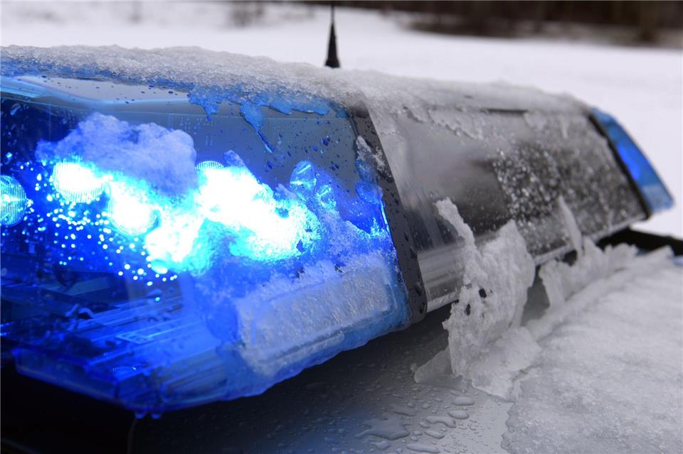 Die Leichtverletzten wurden in Krankenhäuser gebracht. (Symbolbild)Stefan Puchner/dpa