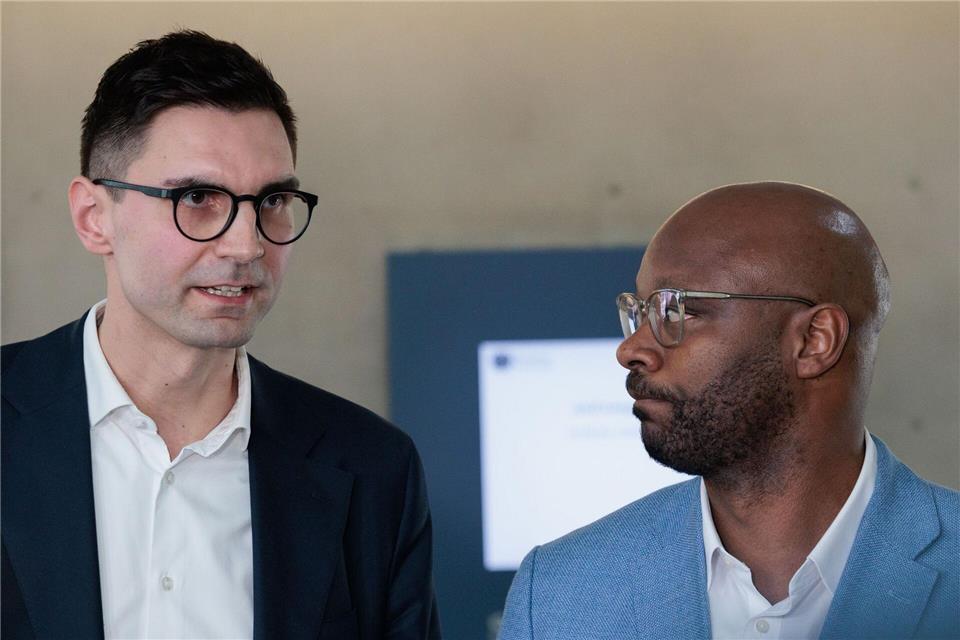 Die Leiter der Koalitions-Taskforce: kommen weitere Maßnahmen? (Archivbild)Carsten Koall/dpa