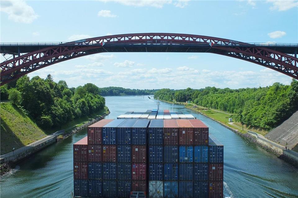 Die Levensauer Hochbrücke wird durch einen Neubau ersetzt. (Archivbild)picture alliance / dpa