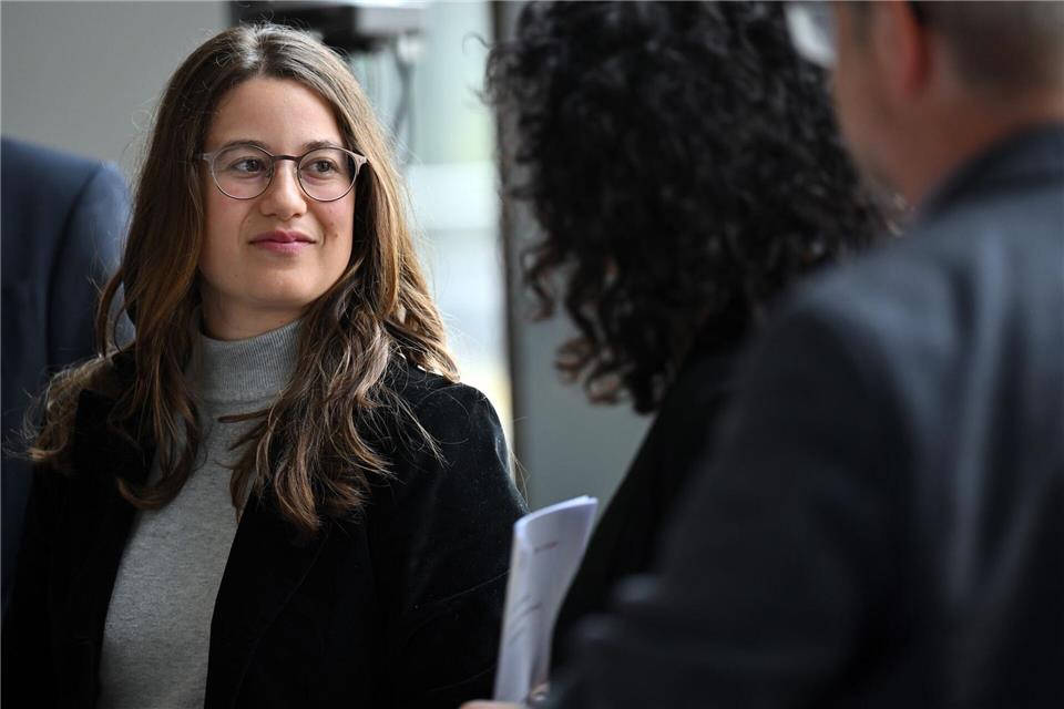 Die Linke-Fraktion mit Lena Saniye Güngör macht Vorschläge zur Arbeitsmarktpolitik. (Archivbild) Martin Schutt/dpa