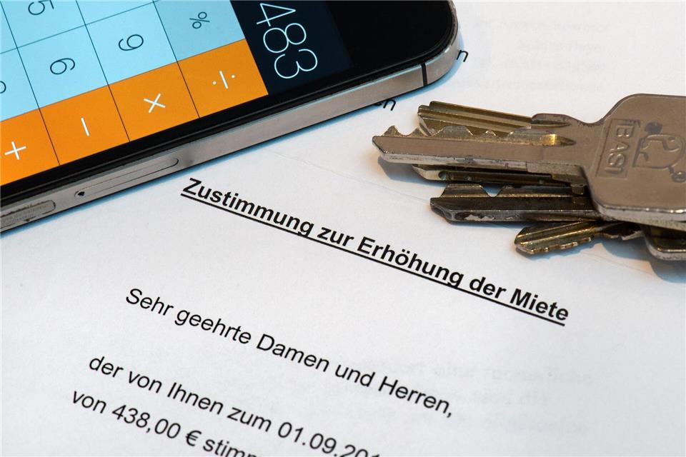 Die Linke dringt in Sachsen auf strengere Regeln gegen die Umwandlung von Miet- in Eigentumswohnungen. (Symbolbild)picture alliance / ZB