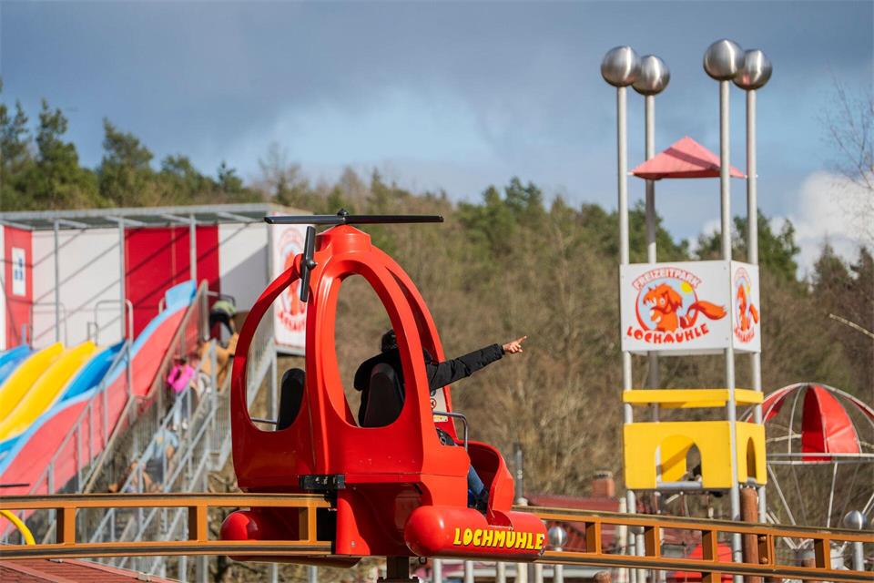 Die „Lochmühle“ ist ein Freizeitpark mit Tierkoppeln, verschiedene Attraktionen, einem landwirtschaftlichen Lehrpfad und einem landwirtschaftlichen Museum.Andreas Arnold/dpa