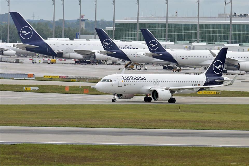Die Lufthansa muss vor Gericht eine Niederlage hinnehmen (Archivbild)Malin Wunderlich/dpa