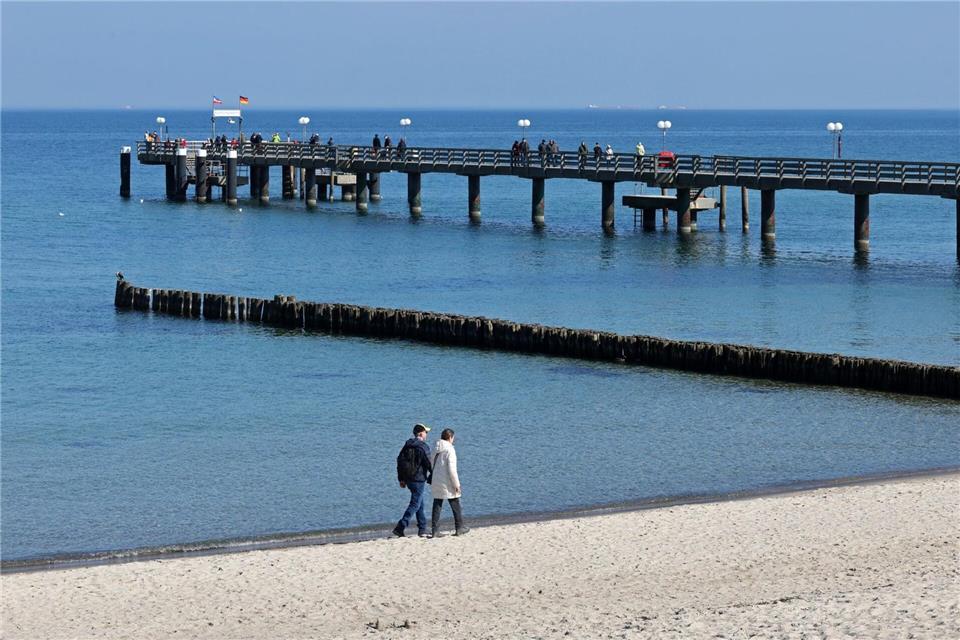 Die Menschen im Norden können sich auf freundliche Tage einstellen. (Symbolbild)Bernd Wüstneck/dpa