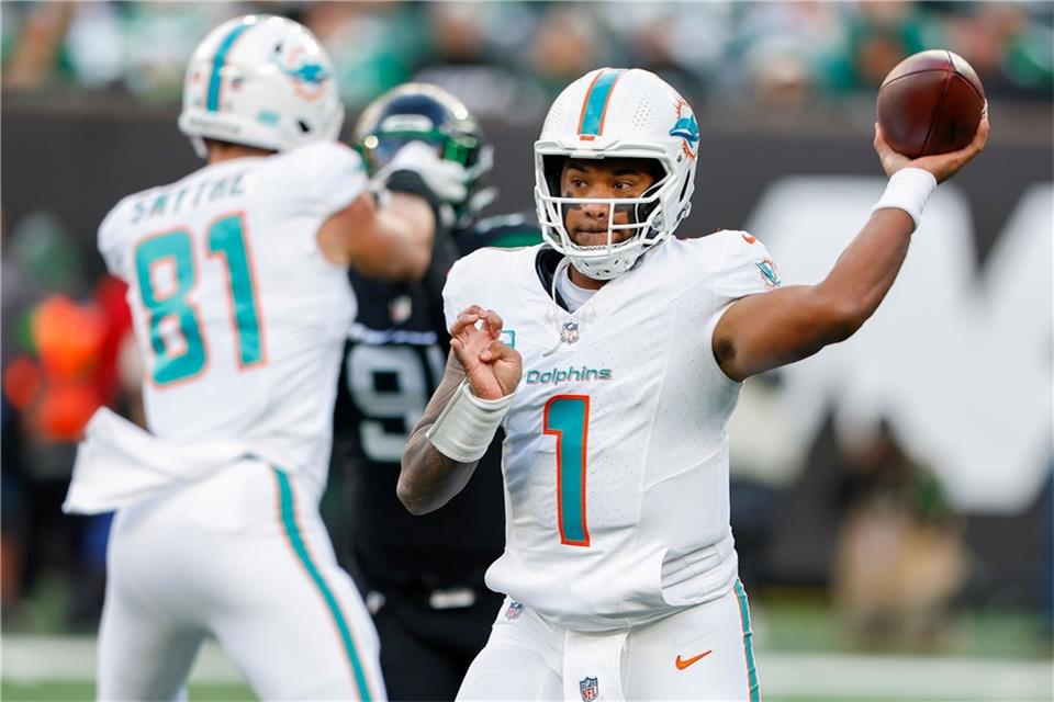 Die Miami Dolphins um Quarterback Tua Tagovailoa sind weiter gut in Form.