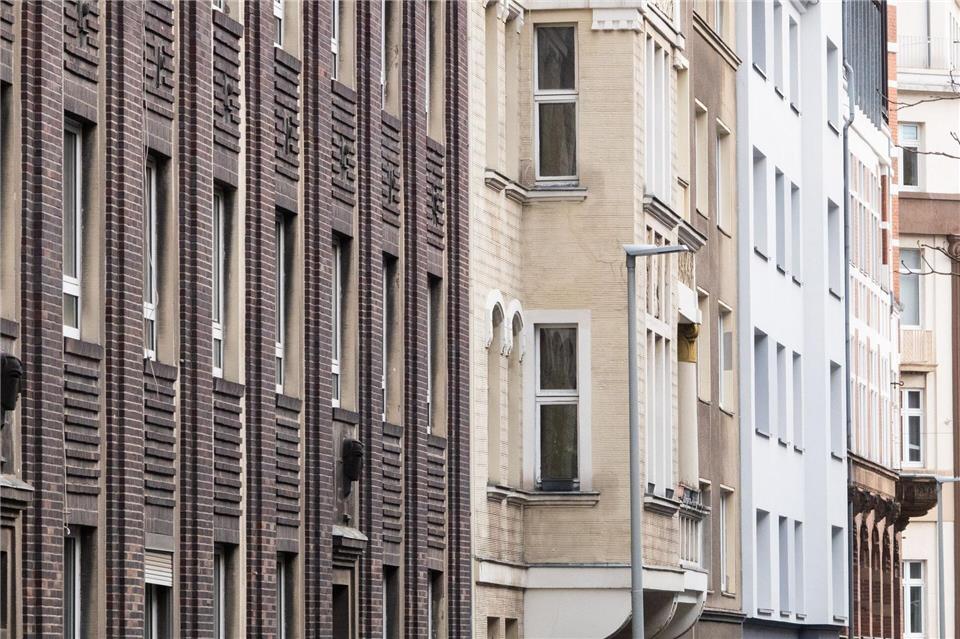 Die Mietpreisbremse soll Mieter in 57 niedersächsischen Kommunen bis 2029 entlasten. (Archivbild)Marco Rauch/dpa