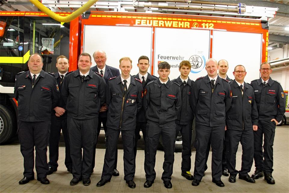 Die Mitglieder des Feuerwehr Löschzugs Erle zeichneten bei der Generalversammlung einige Kameraden aus und blickten auf das Jahr zurück.