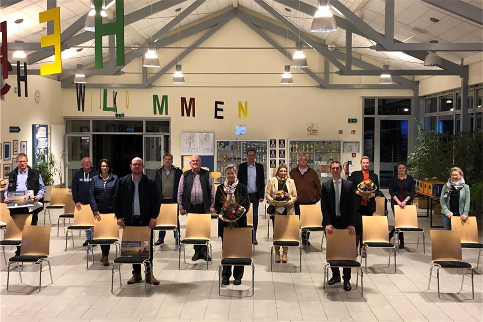 Die Mitglieder des Ortsmarketingvereins Raesfeld haben sich im Forum der St.-Sebastianschule getroffen.