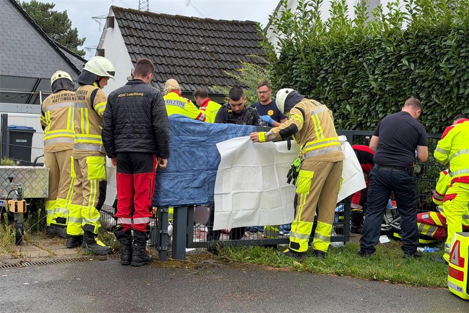 Die Mordkommission ermittelt nach dem Vorfall in Hattingen.Justin Brosch/dpa